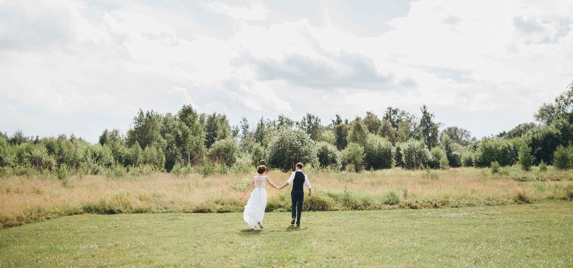 https://voryllasphotography.com/wp-content/uploads/2020/12/hero_contact.jpg